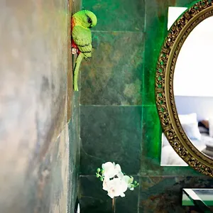 https://garden-blue-suites-malaga-center.hotelsinnerja.org
