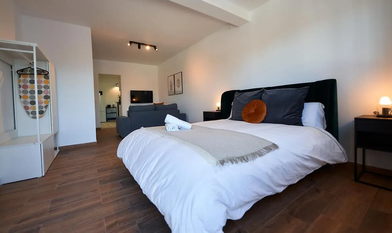アパート Apartamentos Sierra De Las Nieves ロンダ